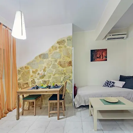 Omega Comfy * Almyrida (Crete)